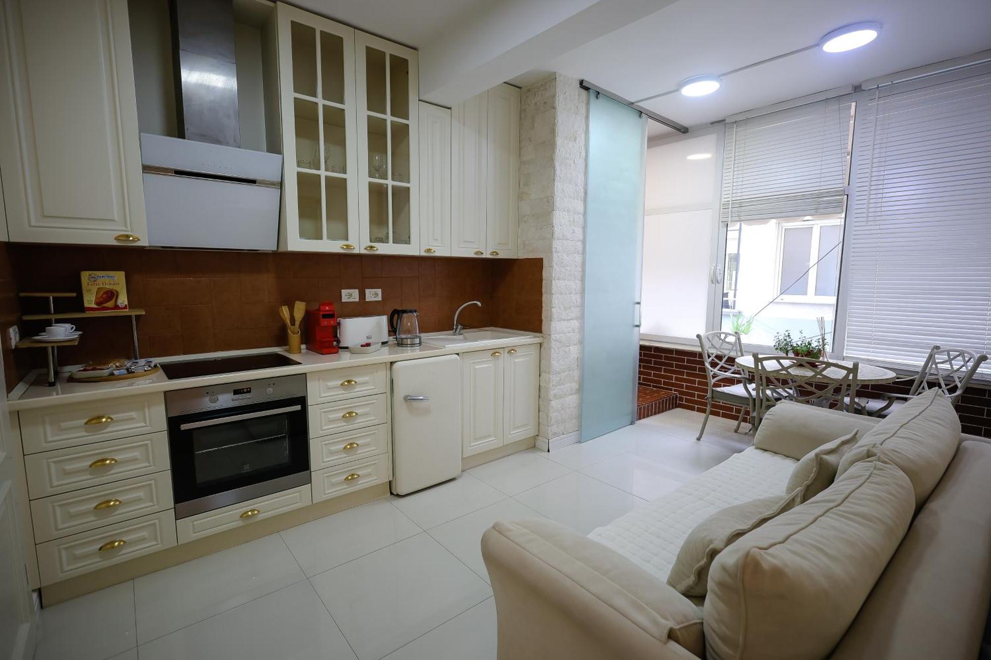 Near Me Apartments Тирана Екстер'єр фото
